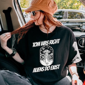 Aliens Exist Elder Emo Shirt: Comfort Colors Concert Tee