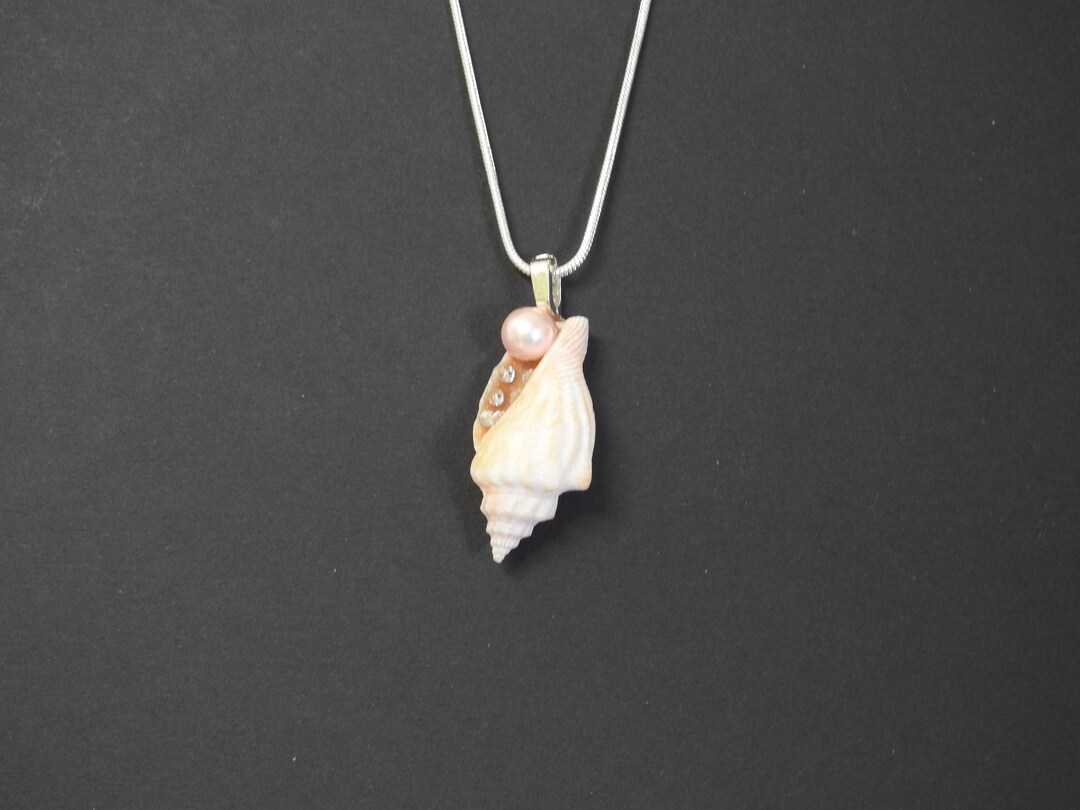 Seashell Pearl Rhinestone Pendant Seashell Pearl Rhinestones Necklace