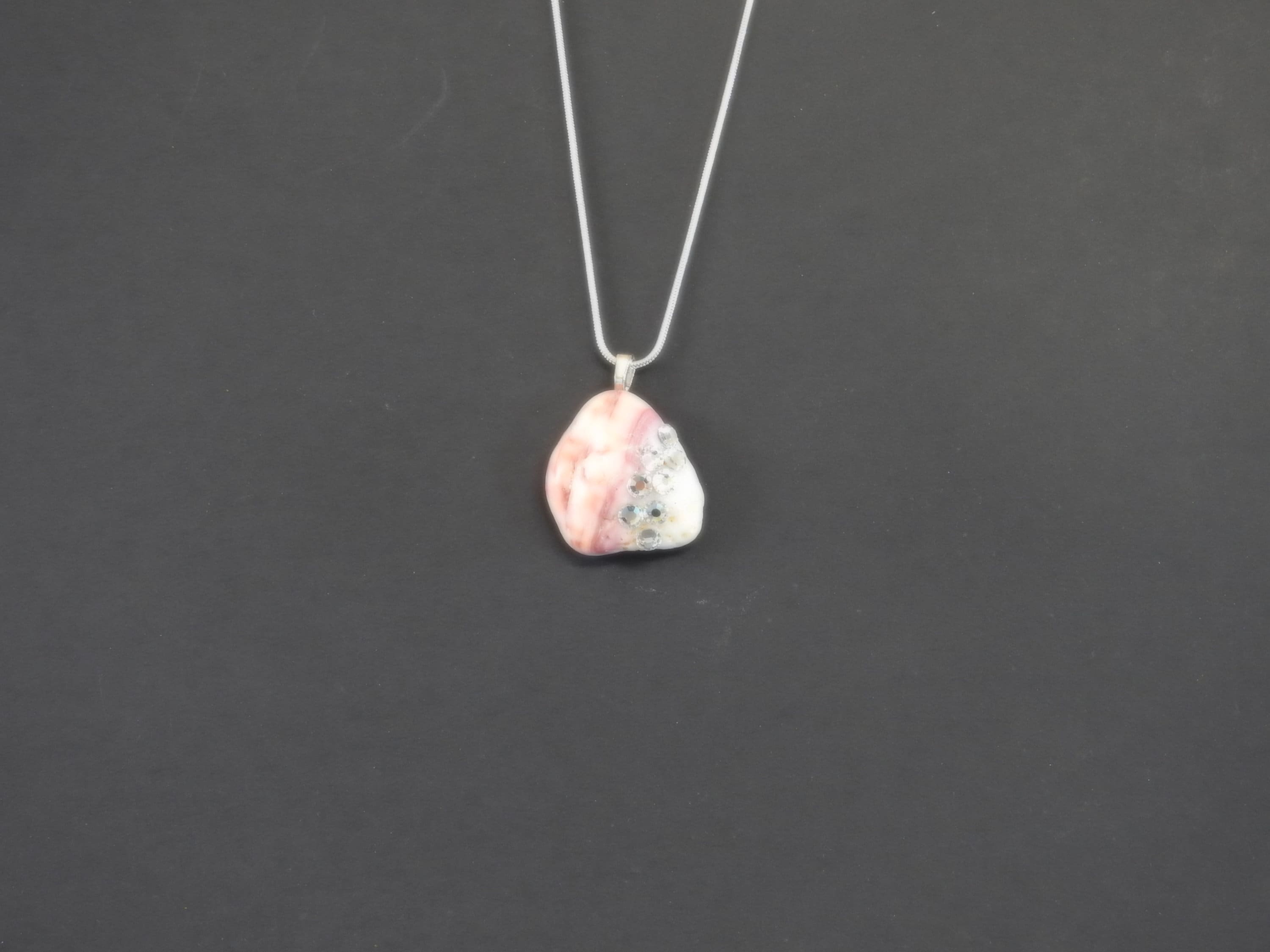 Pink Seashell and Rhinestone Pendant Seashell Rhinestones Necklace