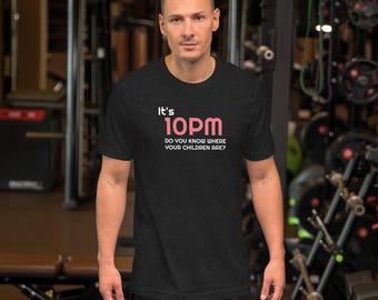 Vintage-Inspired "It's 10pm" T-Shirt | Retro Nostalgia Tee | Unisex Graphic Shirt | Gift for Gen X & 80s Fans