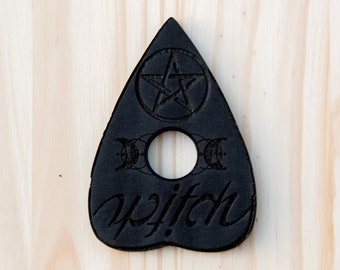 Ouija Brett Planchette Matt Schwarz - Hexe Planchette - Graviertes Holz Ouija Brett Planchette - Farbe nach Wahl