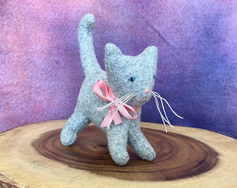 GRAY CAT, kitten, wool felt cat, gray Waldorf cat, soft toy,  eco friendly animal
