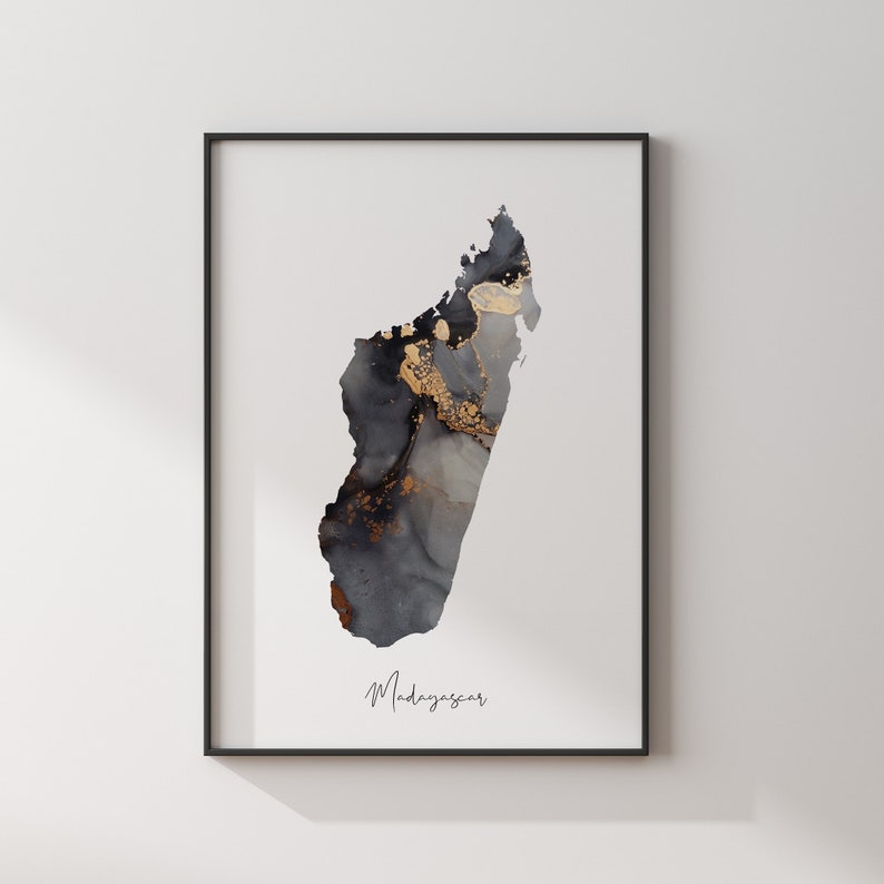 Madagascar Map Black & Gold Wall Art Print [EV] - Etsy