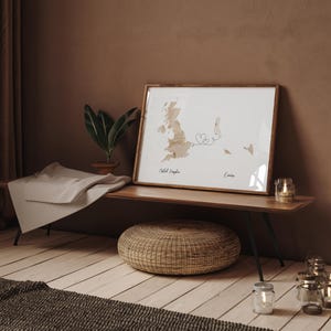 Großbritannien und Komoren Karte Beige & Gold Reise-Wand-Kunst-Druck | Vereinigtes Königreich | Reisen Umzug Geschenk