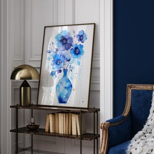 Arte de pared con ramo azul en jarrón / Estampado floral en acuarela / Decoración lujosa para sala de estar