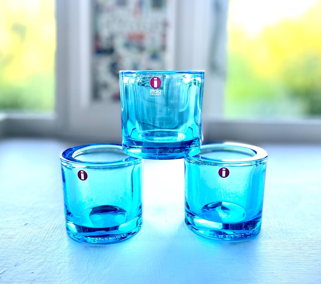 Iittala Marimekko. Trio de castiçais votivos de vidro Kivi em azul