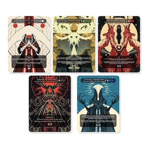 Könnte beinhalten: Fünf Fantasy-Art-Karten mit einzigartigen Illustrationen. Jede Karte zeigt eine zentrale Figur in einer dunklen Farbpalette mit Akzenten in Rot, Weiß und Gold. Die Karten haben Text und Zahlen am unteren Rand mit einer Vielzahl von stilisierten Designs.