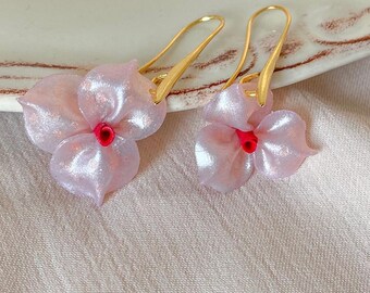 Polymer Clay Pink Flower Earrings / Clay Earrings in Pink /Three-Petal Pink Earrings with a Pop of Red / Pink Floral Earrings / Gift for her