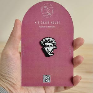 Épinglette moderne en émail, David abstrait, buste, bijoux, art gréco-romain, épinglette, statue, broche, petit accessoire, cadeau pour les amateurs d'art de moins de 10 ans