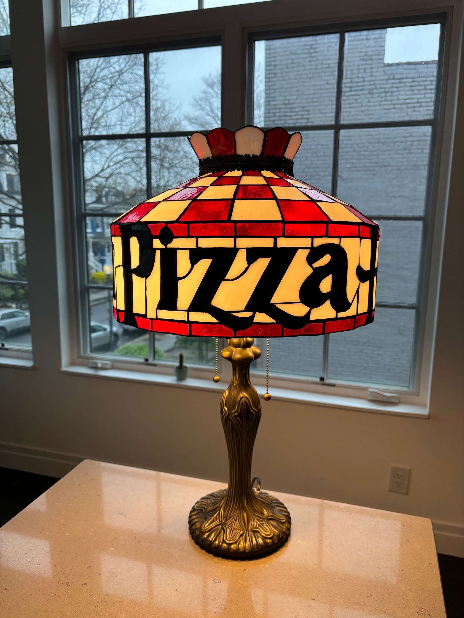Vintage Pizza Hut Lamp -- Tiffany Style Desk Light -- BRAND NEW + Free shipping!