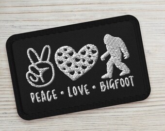 Gestickte Aufnäher, Peace Love & Bigfoot Gestickter Aufnäher