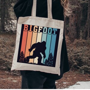 Bigfoot Tote Bag, Geschenk für Ihn, Geschenk für sie, Shopping Tote, Lebensmittelgeschäft Tote, Camping Tote, Strand Tote, Fun Tote, Cool Tote, Trending Tote
