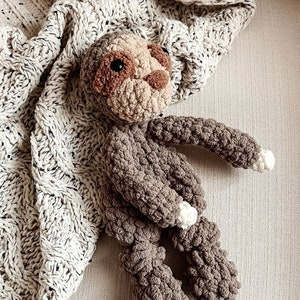 Sloth snuggie 2025
