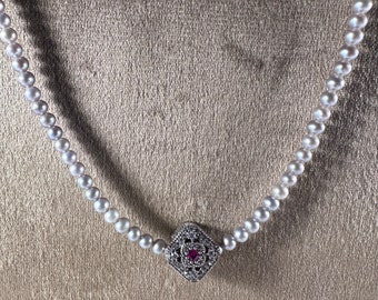 Collar de perlas Akoya japonesas Madama de 3,5-4 mm y colgante cuadrado con cierre de resorte extensible S925.