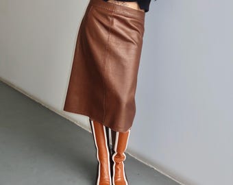 Falda de cuero metalizado de Fendi