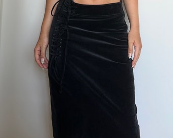 Gucci by Tom Ford Black Velvet Midi Skirt