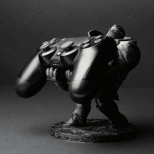 Knight Controller Holder