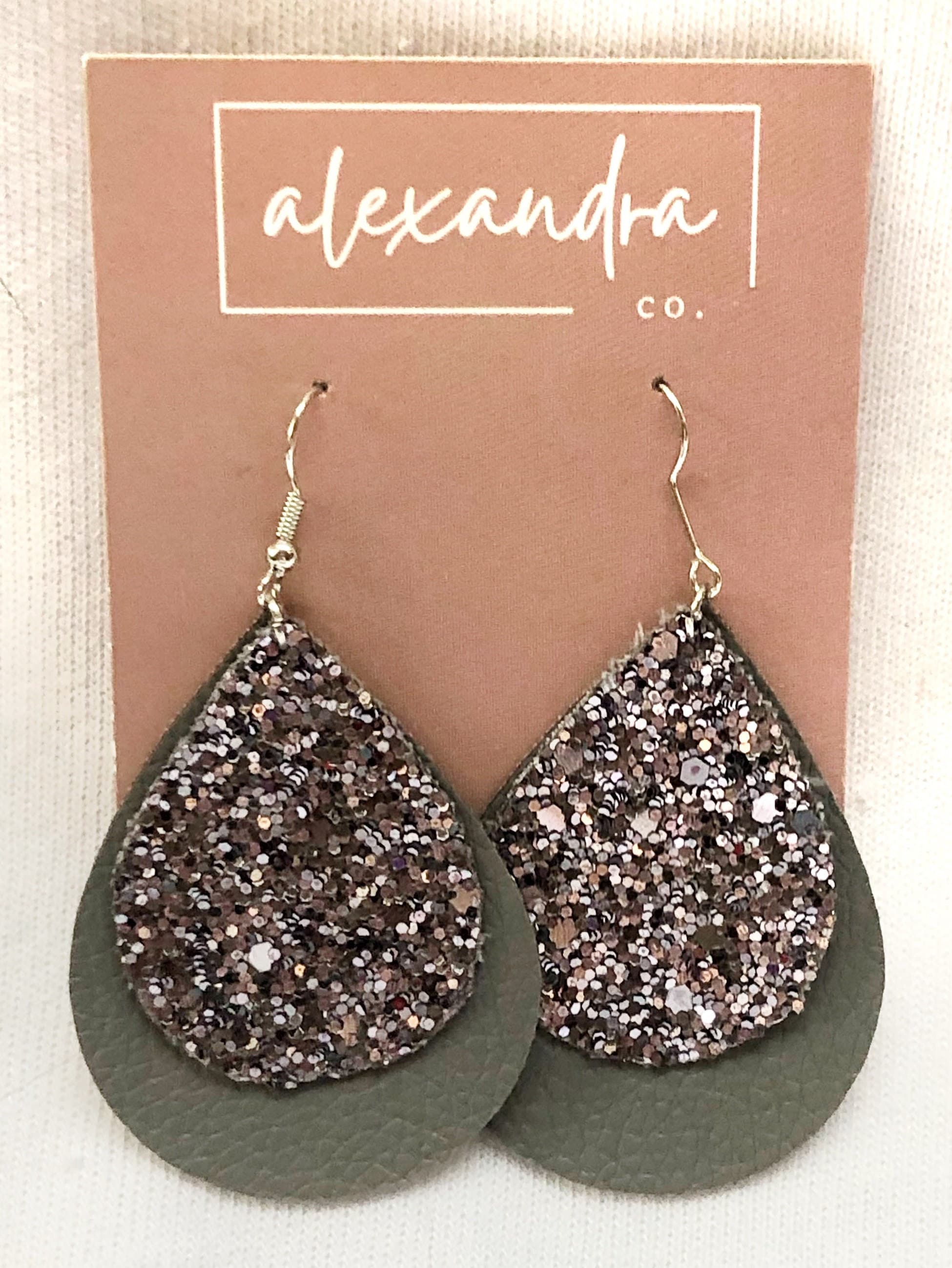 NITAHHHY Teardrop Faux Leather Dangle Earrings - Lightweight Fashion Jewelry For Women