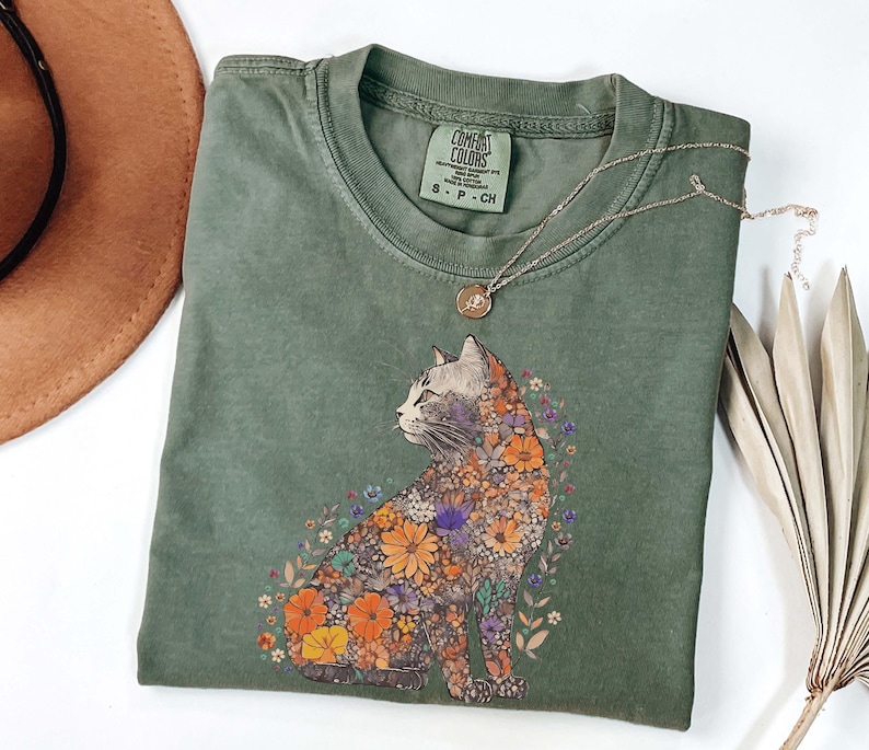 Cat Mom Comfort Colors® Shirt, Floral Cat Shirt, Purr Shirt Cat Mom, Floral Cat Tee, Cat Lover Shirt, Cat Shirt, Oversized Cat Shirt