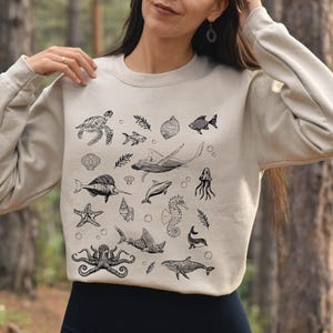 Sea Animals Vintage Sweatshirt, Retro Ocean Sweater, Cute Sea Creatures Sweater, Ocean Gifts, Ocean Lovers Sweater, Warm Unisex Sweatshirt