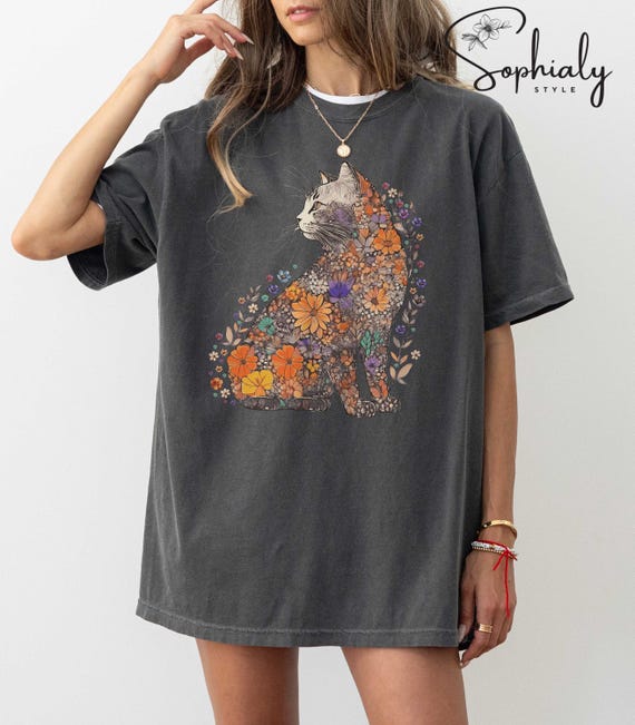 Cat Mom Comfort Colors® Shirt, Floral Cat Shirt, Purr Shirt Cat Mom, Floral Cat Tee, Cat Lover Shirt, Cat Shirt, Oversized Cat Shirt