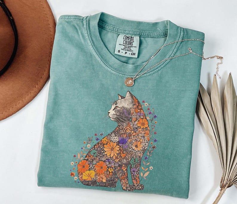 Camisa Comfort Colors® para mamá gata, camisa floral para gato, camisa Purr para mamá gata, camiseta floral para gato, camisa para amantes de los gatos, camisa para gato, camisa extragrande para gato imagen 6