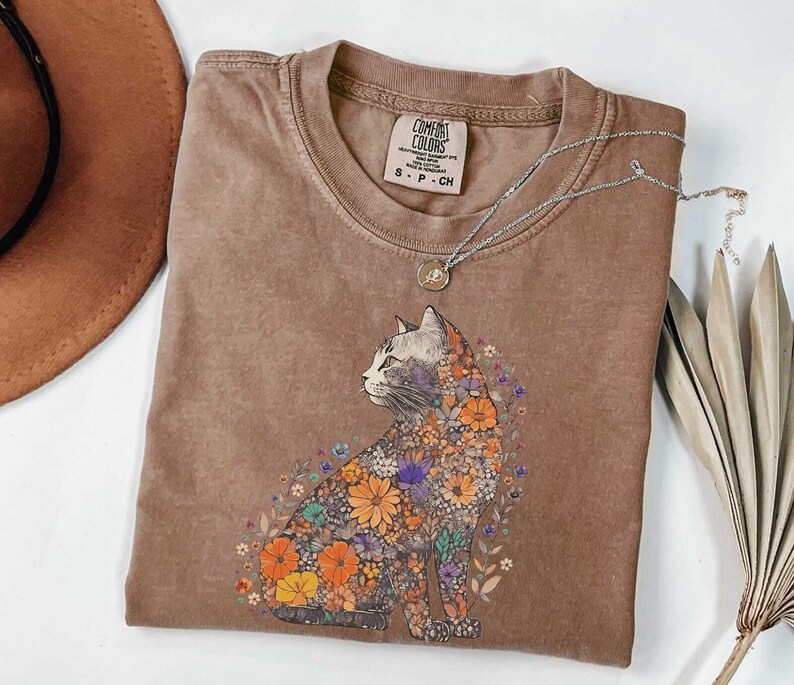 Cat Mom Comfort Colors® Shirt, Floral Cat Shirt, Purr Shirt Cat Mom, Floral Cat Tee, Cat Lover Shirt, Cat Shirt, Oversized Cat Shirt