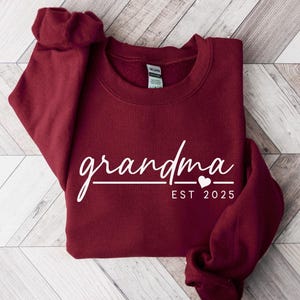 Personalized Grandma Est Sweatshirt, Mothers Day Gift, Gift for Grandmother, Nana Sweatshirt, Tante Sweatshirt, Tia Sweatshirt, Gift For Mom