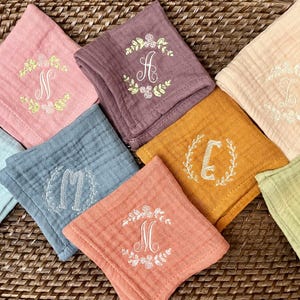 Organic Muslin Washcloth, Personalized, Custom Embroidery, Baby Gift, Boy Gift, Girl Gift, Baby Shower, Unisex