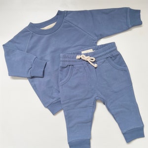 Personalized Blue Organic Cotton 2 Piece Sweatsuit Set, Custom Embroidery, Baby Shower Gift, Baby Boy, Baby Girl, Baby Jogger Set No Embroidery