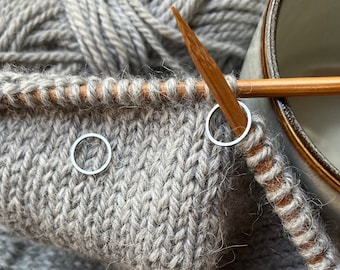 Set of 10 stainless steel stitch marker rings, a gift for knitters