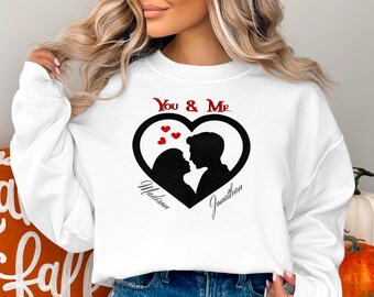 T-shirt personnalisé silhouette couple, noms personnalisés Saint Valentin, haut coeur romantique toi et moi, vêtement cadeau pour elle et lui