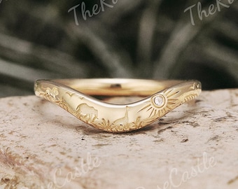 Engraved Animal Wedding Band, Nature Inspired Solid Gold Ring