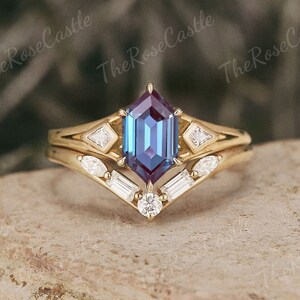 Alexandrite Engagement Ring Set Solid Gold Moissanite Curved Wedding Band Curved Wedding Band Alexandrite Wedding Ring Set Promise Ring Set