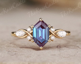 Art Deco Hexagon Cut  Alexandrite Engagement Ring Yellow Gold Moissanite Wedding Rings Purple Gemstone Promise Bridal Rings For Women