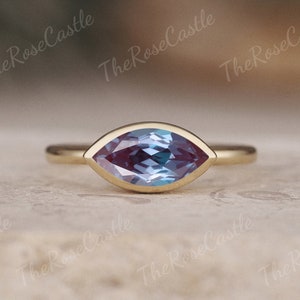 Unique Marquise Alexandrite Engagement Ring Minimalist Solid Gold Rings Art Deco Vintage Bezel Ring East West Ring Personalized Gift For Her