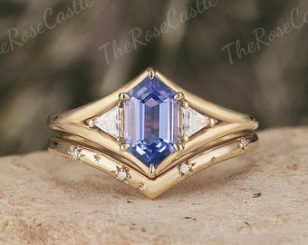 Ensemble de bague de fiançailles en saphir taille hexagonale en or massif, design étoile en or massif, alliance incurvée en moissanite, parure de mariée en saphir, cadeaux art déco pour elle