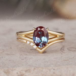 Vintage oval alexandrite engagement ring set unique bridal set art deco yellow gold ring moissanite ring custom anniversary ring for women