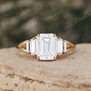 Anillo de compromiso Art Déco de moissanita talla esmeralda, alianza de boda de oro amarillo para mujer