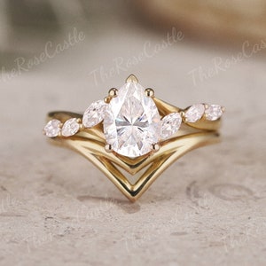 Unique Moissanite Engagement Ring Set Art Deco Gold Rings Vintage Bridal Set Antique Rings Moissanite Cluster ring Anniversary Gifts For Her