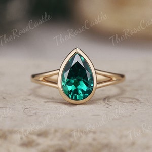 Pear Cut Emerald Engagement Ring Solid Gold Ring Art Deco Unique Emerald Ring Minimalist Bezel Wedding Ring Custom Ring Anniversary Gift