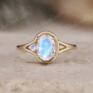 Unique Oval Moonstone Engagement Ring Vintage Solid Gold Moonstone Ring Round Moonstone Ring Vintage Women Wedding Anniversary Promise ring