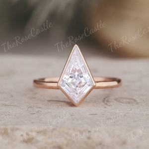 Minimalist Moissanite Engagement Ring Rose Gold Unique Ring Art Deco Kite Cut Moissanite Wedding Ring Solitaire Rings Promise Gifts For Her