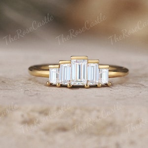 Unique Baguette Moissanite Engagement ring Vintage Moissanite Ring Gold Rings Art deco Cluster Ring Antique Bridal Promise Rings For Women