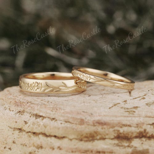 Ensemble de 2 bagues gravées sur feuille en or massif, inspiré de la nature, ensemble de bagues pour couple, alliance pour homme et femme