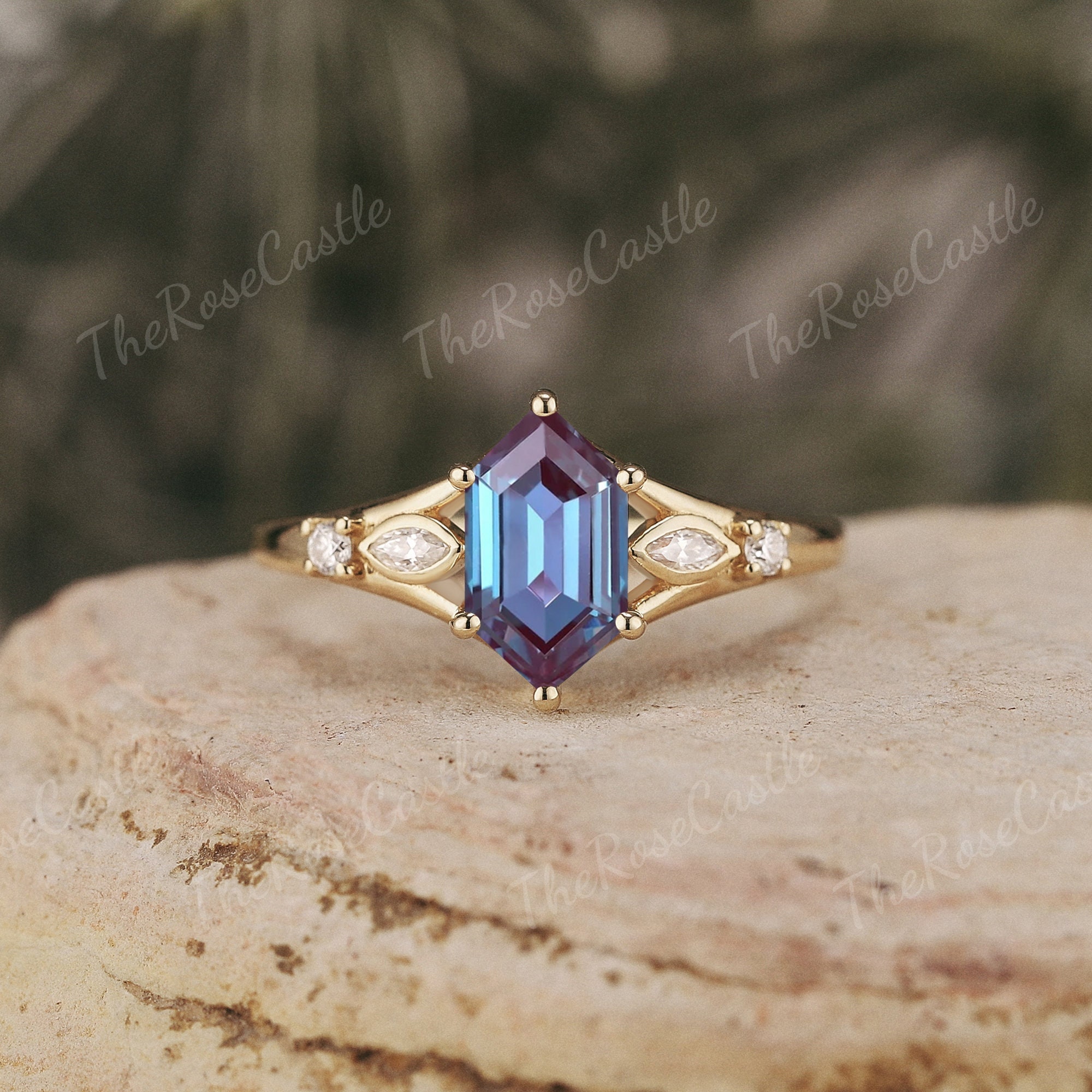 Unique Hexagon Cut Alexandrite Engagement Ring Yellow Gold Bezel Marquise Moissanite Cluster Wedding Ring Anniversary Rings For Women