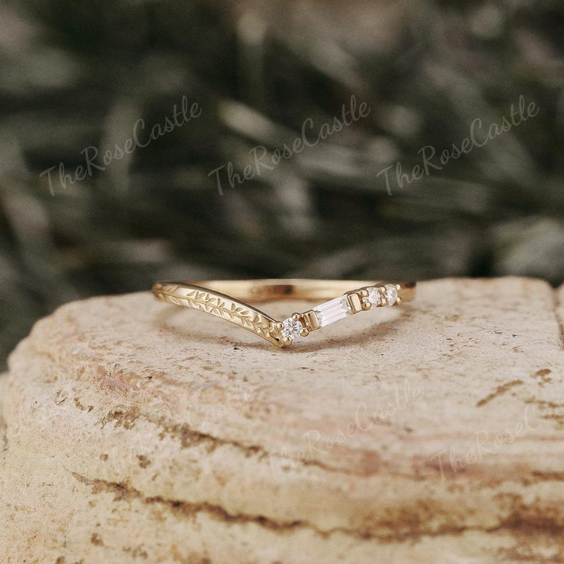Moissanite Curved Wedding Band Solid Gold Nature Inspired Leaf Wedding Ring Moissanite Stacking Matching Rings Personalized Gift For Her