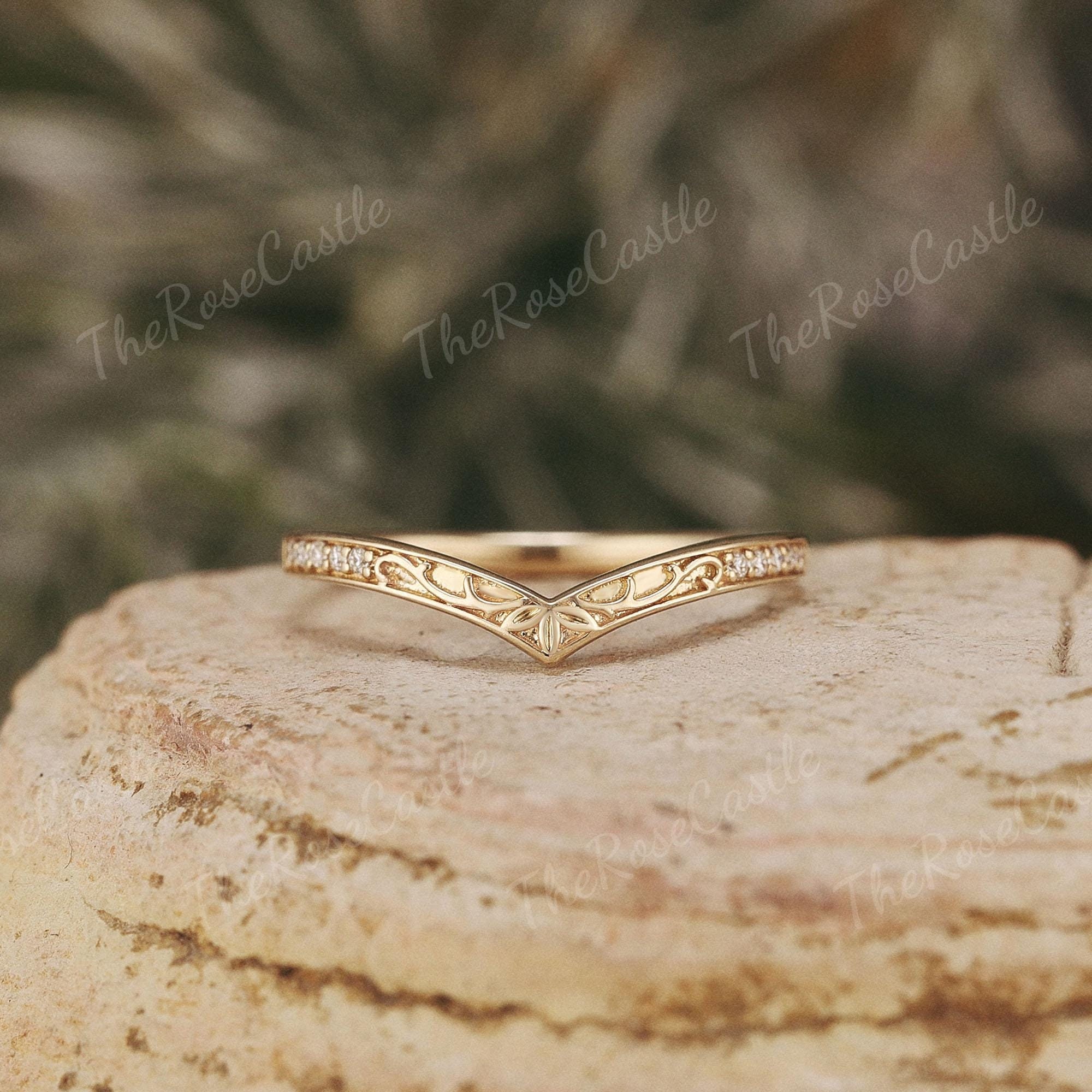 Nature Inspired Engraving Wedding Band Solid Gold Curved Stacking Wedding Ring Promise Anniversary Ring For Women Personalized Jewelry
