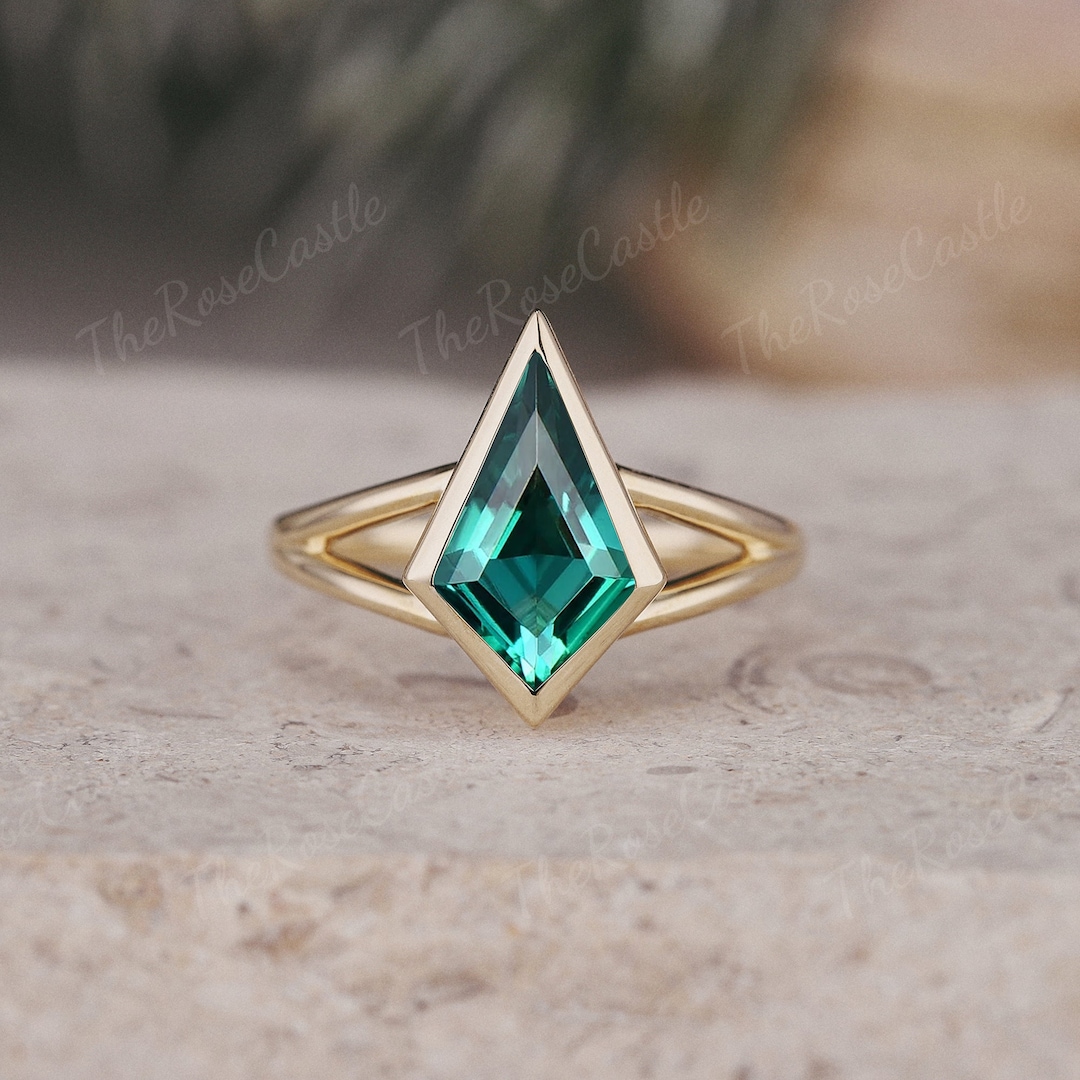 Kite Emerald Engagement Ring Unique Ring Yellow Gold Bezel Wedding Ring kite-emerald-engagement-ring-unique-ring-yellow-gold-bezel-wedding-ring