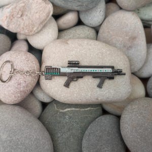 HellDivers Die-cast SG-8S Slugger Defender Keychain